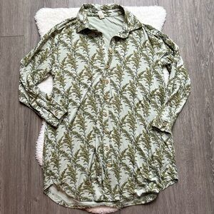 The Woods By Kate Quinn Fern Printed Pajama Button Top